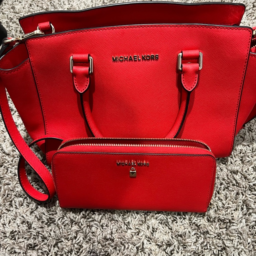Michael Kors purse and wallet